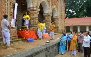 দিনাজপুরে কান্তজীউ মন্দিরে স্নানযাত্রা উৎসবে এমপি গোপাল