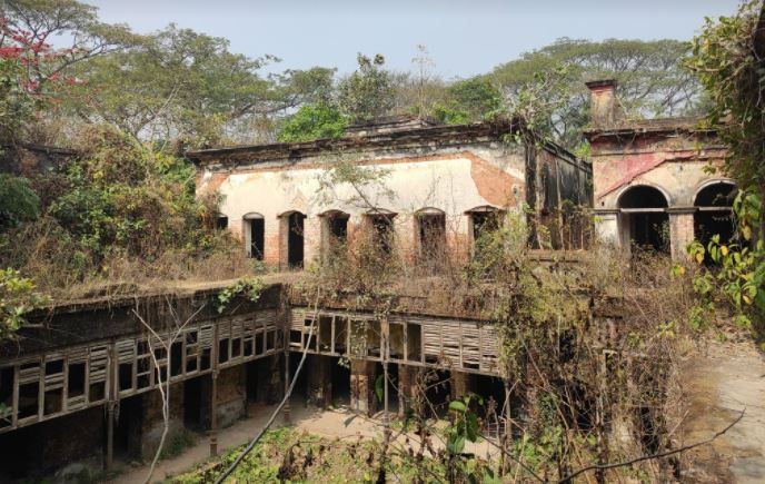 ঐতিহ্যবাহী বাইশরশি জমিদার বাড়ি আজ নগ্ন থাবার শিকার