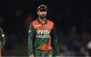 অবশেষে পাকিস্তান সিরিজ থেকে ছিটকে পড়লেন তামিম