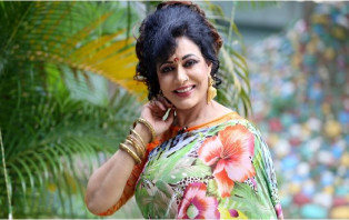 পদত্যাগ করলেন চিত্রনায়িকা রোজিনা