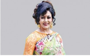 সিদ্ধান্ত বদলেছেন চিত্রনায়িকা রোজিনা
