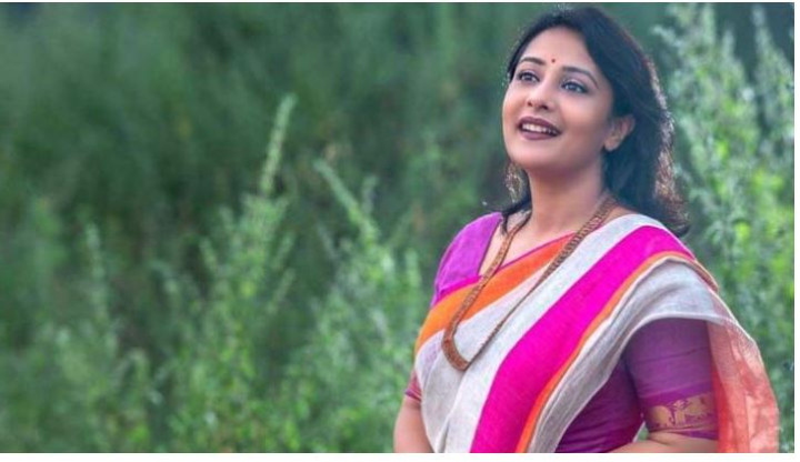 সুখবর দিলেন অপি করিম