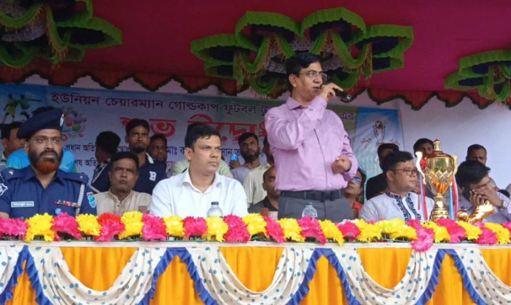 সালথায় ইউনিয়ন চেয়ারম্যান গোল্ডকাপ ফুটবল টুর্নামেন্টের উদ্বোধন 