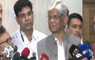 শুল্ক কমানো নিয়ে যুক্তরাষ্ট্রের সঙ্গে সরাসরি আলোচনা ফলপ্রসূ হবে: অর্থ উপদেষ্টা 