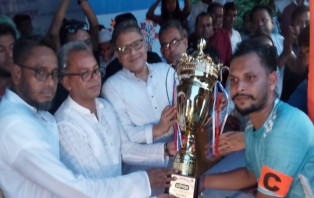 সদরপুরে কে এম চাঁন মিয়া স্মৃতি ফুটবল টুর্নামেন্টের ফাইনাল খেলা অনুষ্ঠিত