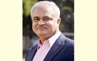 স্বাস্থ্যমন্ত্রীর ব্যর্থতা ও পাপের রাজনীতি