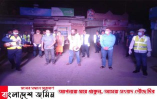 সালথায় ক‌রোনা প্রতিরোধে গিটার হাতে পুলিশ