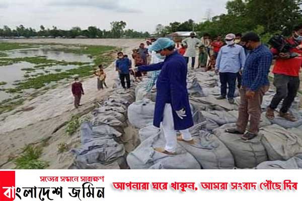 গাইবান্ধায় বাঁধ ভাঙ্গন রোধে পানি উন্নয়ন বোর্ডের কাজের পরিদর্শন