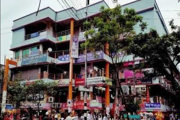 না.গঞ্জ শহরে দুই মার্কেট বন্ধ করল প্রশাসন