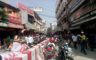 পাবনার শপিংমল ও দোকানপাট পরবর্তী নির্দেশ না দেয়া পর্যন্ত বন্ধ ঘোষণা 