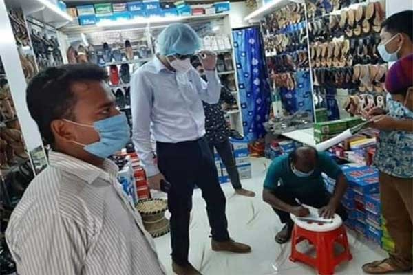 বেলকুচিতে চার প্রতিষ্ঠাকে ভ্রাম্যমাণ আদালতের জরিমানা  