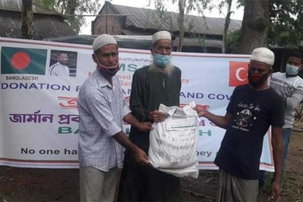 দুই হাজার পরিবারকে ঈদ উপহার দি‌লেন জার্মান প্রবাসী লিটন