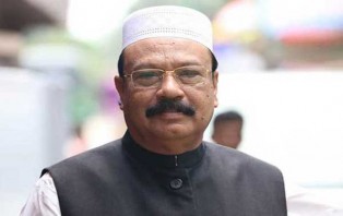 মা-বাবার পাশেই চিরনিদ্রায় কামরান
