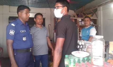 নড়াইলে বেশি দামে সিগারেট বিক্রির অভিযোগ: পুলিশি অভিযান