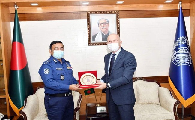 আইজিপির সাথে তুরস্কের রাষ্ট্রদূতের সৌজন্য সাক্ষাৎ