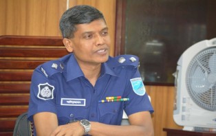 পুলিশ সুপার আলিমুজ্জামান ফরিদপুরে বহাল