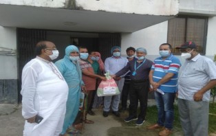 সংসদ উপনেতার পক্ষ থেকে করোনা শনাক্ত ব্যক্তিদের ঈদ উপহার 