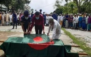 টাঙ্গাইলে রাষ্ট্রীয় মর্যাদায় বীর মুক্তিযোদ্ধার দাফন সম্পন্ন
