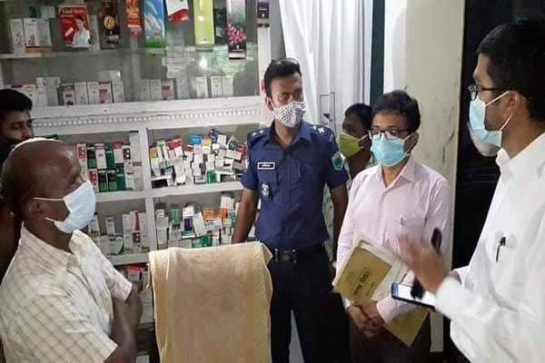 সিরাজগঞ্জে ঔষধের দোকানকে পঞ্চাশ হাজার টাকা জরিমানা