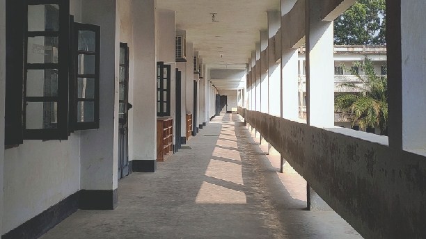 এখনো স্কুল খোলার সিদ্ধান্ত হয়নি