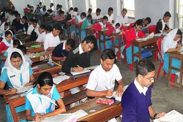 এইচএসসি পরীক্ষা গ্রহণের পক্ষে শিক্ষাবিদরা, অধিকসংখ্যক কেন্দ্রে প্রস্তুতিও আছে