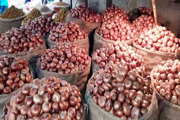 আজ থেকে টিসিবির ৩০ টাকার পেঁয়াজ বিক্রি শুরু