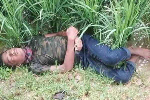 গাইবান্ধার গোবিন্দগঞ্জে অটোভ্যান ছিনতাই করে  চালক কে হত্যা