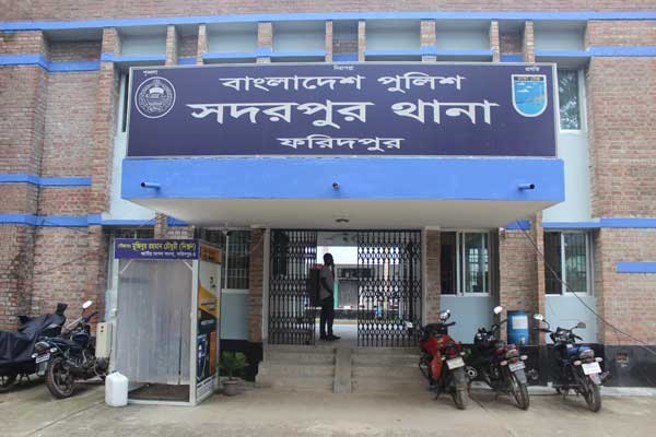 সদরপুরে ধর্ষণের চেষ্টায় গ্রেফতার-১