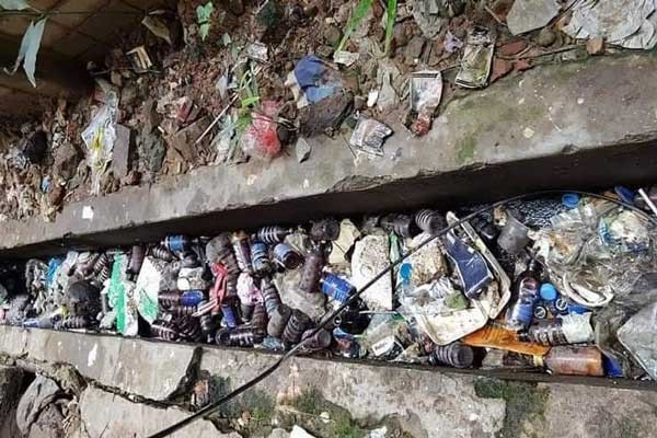 শাহী মহল্লায় মাদকের রমরমা ব্যবসা