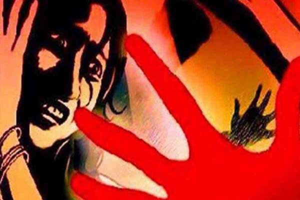৯৯৯ এ পুত্রবধূর ফোন; ধর্ষণের অভিযোগে শ্বশুর আটক