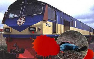 সীতাকুণ্ডে ট্রেনে কাটা পড়ে নৌবাহিনীর কর্মকর্তার মৃত্যু