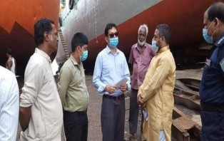 কেরানীগঞ্জে  তিনটি অবৈধ ডকইয়ার্ডকে পাঁচ লক্ষ টাকা জরিমানা