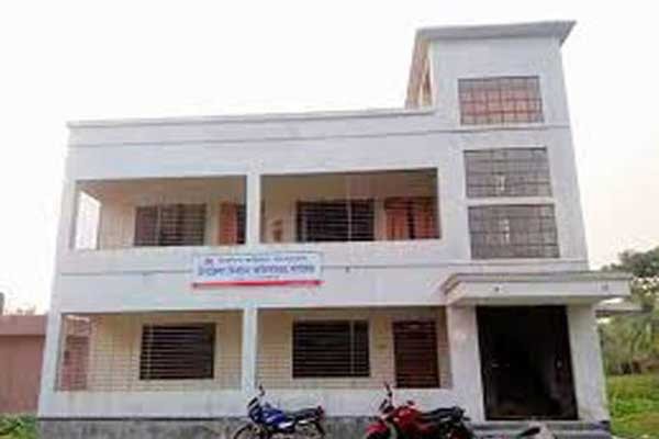 পিওন আমানাত-ই এখন নির্বাচন অফিসার