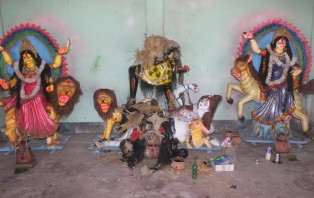 সদরপুরে প্রতিমা ভাংচুর