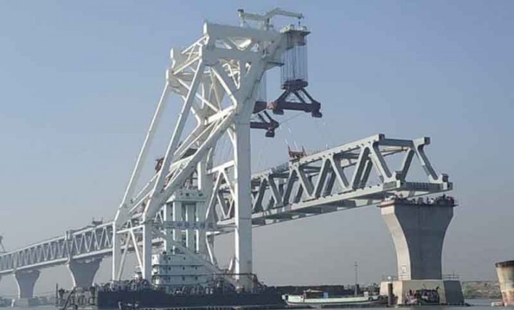 চার মাস পর পদ্মা সেতুতে স্প্যান বসছে আজ