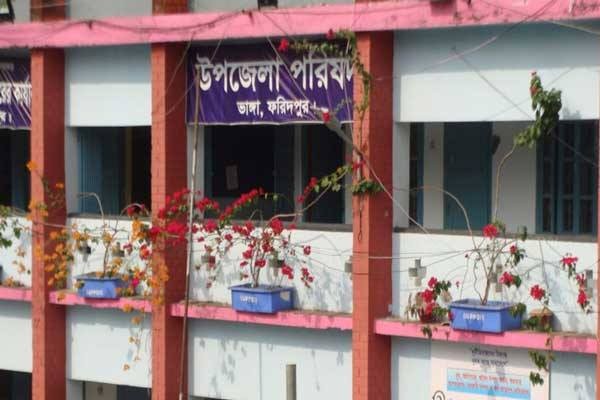 ফরিদপুরে ইউএনওর ফাঁকা গুলি, থানায় জিডি