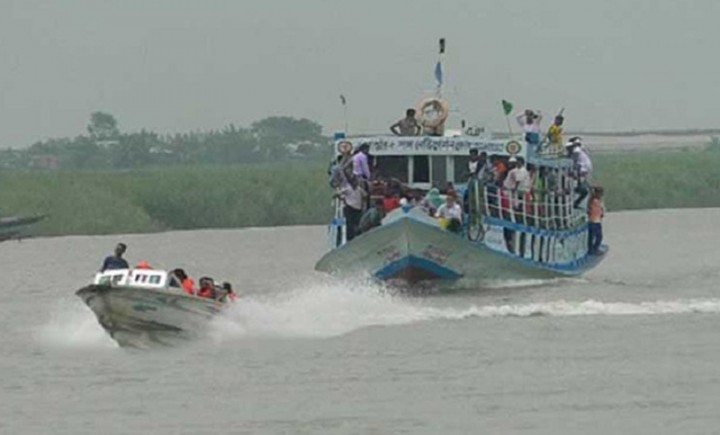 কাঁঠালবাড়ী-শিমুলিয়া রুটে নৌযান চলাচল স্বাভাবিক