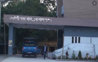 ধর্ষণ করে ভিডিও বিশ্ববিদ্যালয় ছাত্রের, 'যখন ডাকব তখনই আসতে হবে'