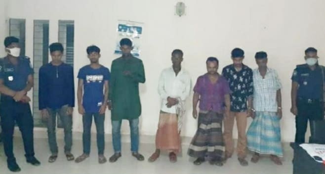 মাদারীপুরে জুয়ার আসর থেকে ৭ জুয়ারি আটক
