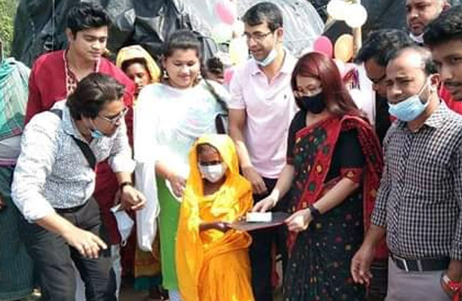 শিক্ষা বঞ্চিত বেদে পল্লীতে ভ্রামমাণ পাঠশালা