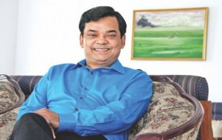 করোনা আক্রান্ত হয়ে জাদুশিল্পী জুয়েল আইচ হাসপাতালে ভর্তি