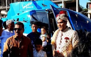 হেলিকপ্টারে চড়ে ছাত্রলীগ নেতার বিয়ে