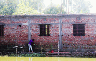 মসজিদের জায়গায় প্রভাবশালীর বিল্ডিং, পুকুর দখল করে করছেন মাছচাষ