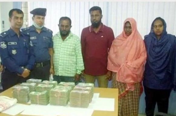 খাটের নিচ থেকে উদ্ধার ৫৬ লাখ টাকা