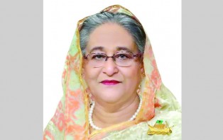 স্কুল খুলে দিয়ে বাচ্চাদের ঝুঁকিতে ফেলতে পারি না