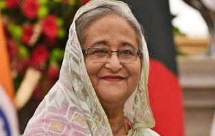 সশস্ত্র বাহিনী দেশের স্বাধীনতার মূর্ত প্রতীক: প্রধানমন্ত্রী