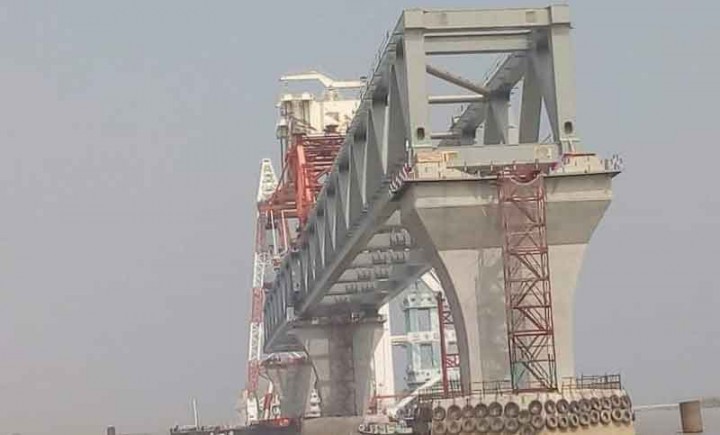 বসল পদ্মা সেতুর ৩৮তম স্প্যান
