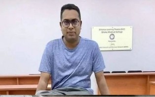 বাংলাদেশি চিকিৎসকের বিশ্ব রেকর্ড