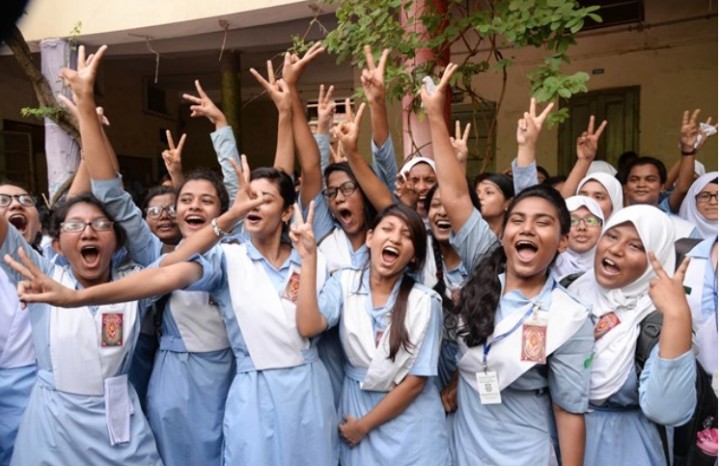 এইচএসসি ও সমমানের পরীক্ষার ফল প্রকাশ করা হবে চলতি মাসেই