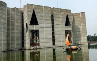 নদীর সীমানার মধ্যে কোনো সংস্থাকে জমি ইজারা না দেওয়ার সুপারিশ